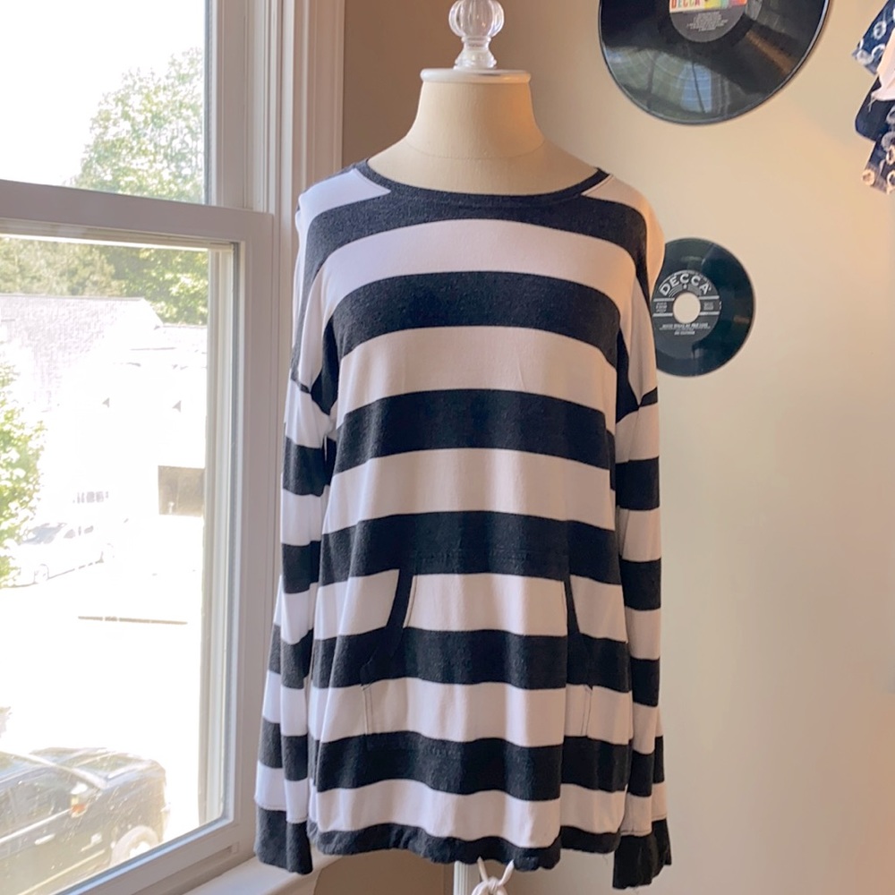 Kensie light weight sweater